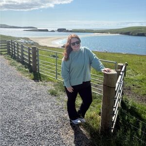 Meet your Posher, Elizabeth